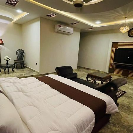 Golden Sand Hotel ラヒムヤルカーン エクステリア 写真