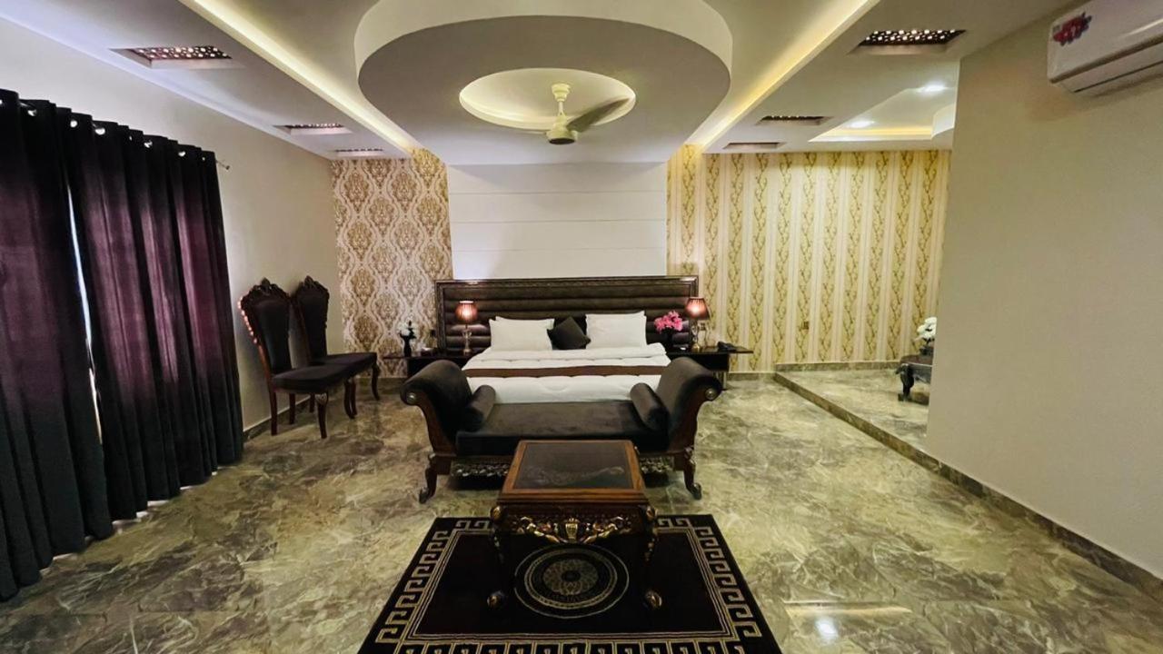 Golden Sand Hotel ラヒムヤルカーン エクステリア 写真